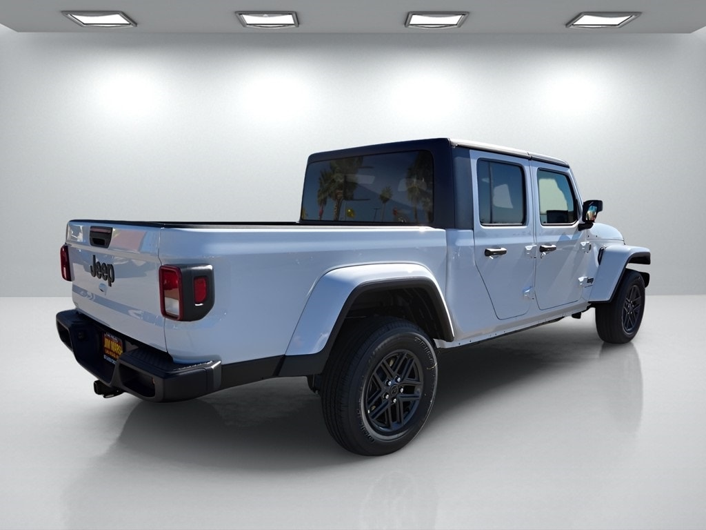New 2025 Jeep Gladiator SPORT S 4X4 Pickup
