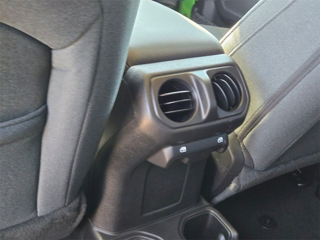 2026 Jeep Wrangler 4-Door Willys - Photo 7
