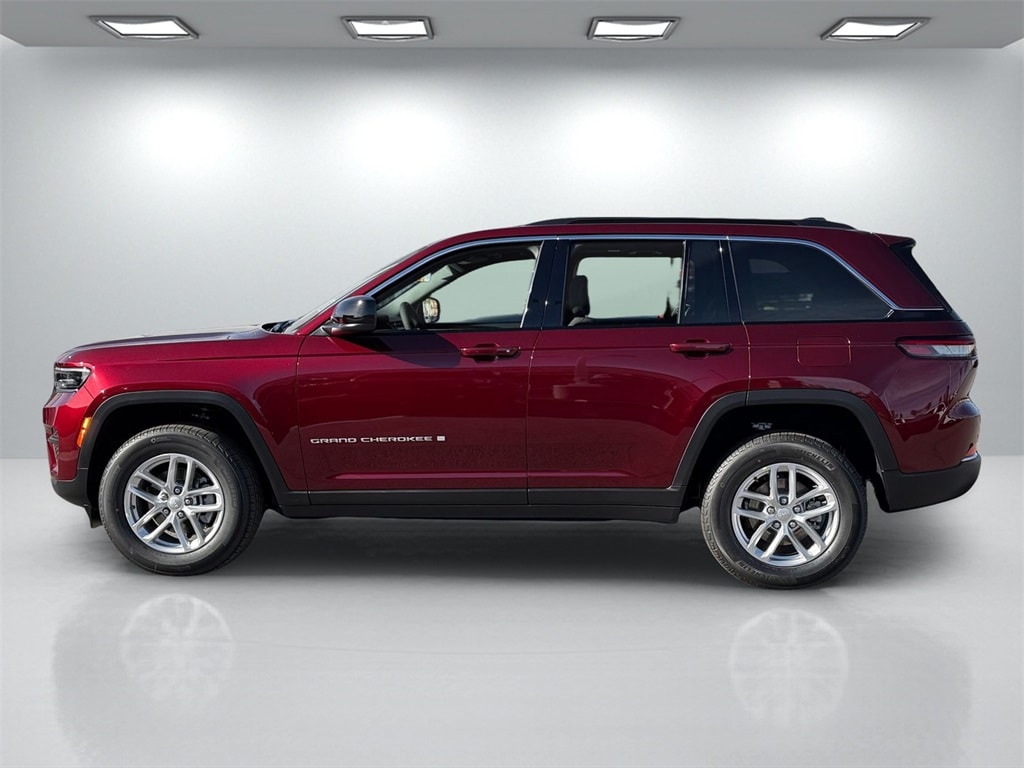 New 2025 Jeep Grand Cherokee LAREDO X 4X2 Sport Utility