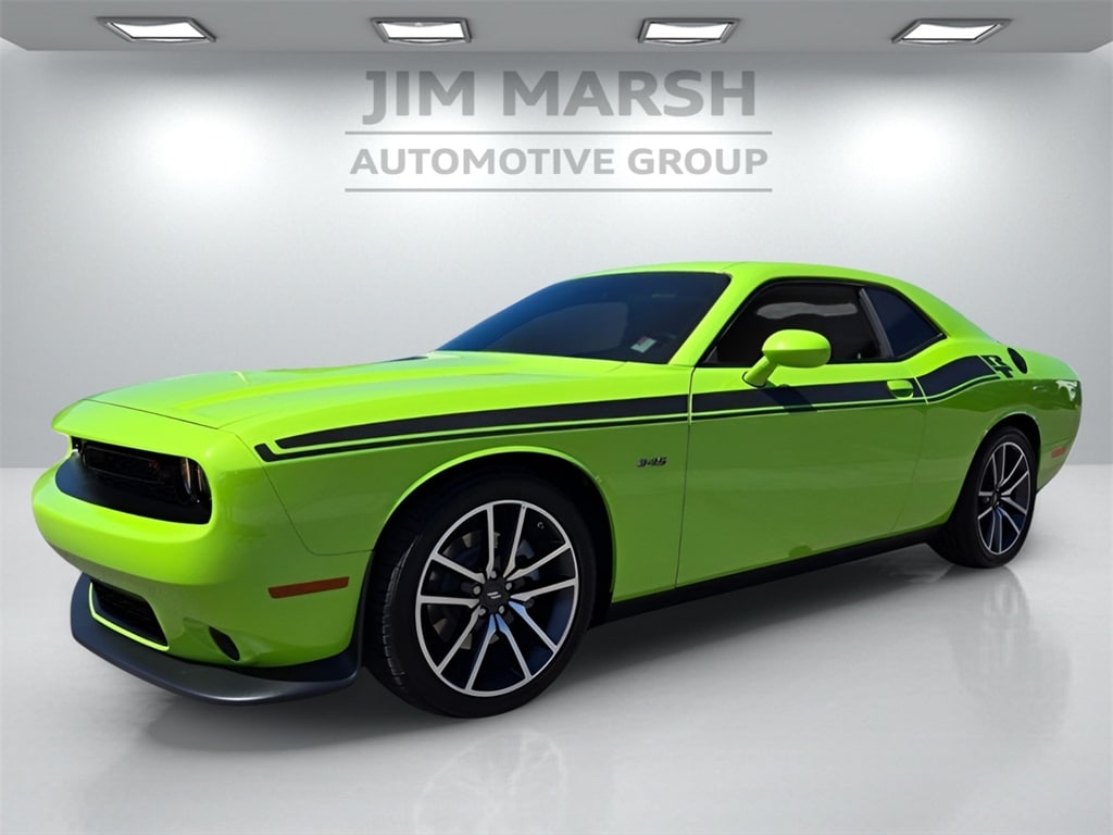 2023 Dodge Challenger R/T's photo