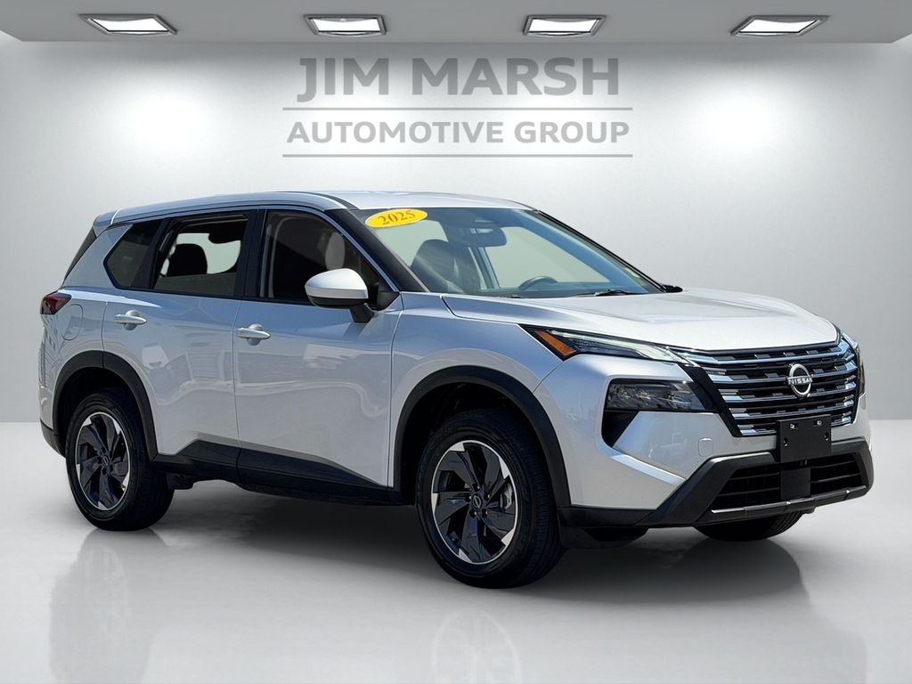 2025 Nissan Rogue SV - Photo 7