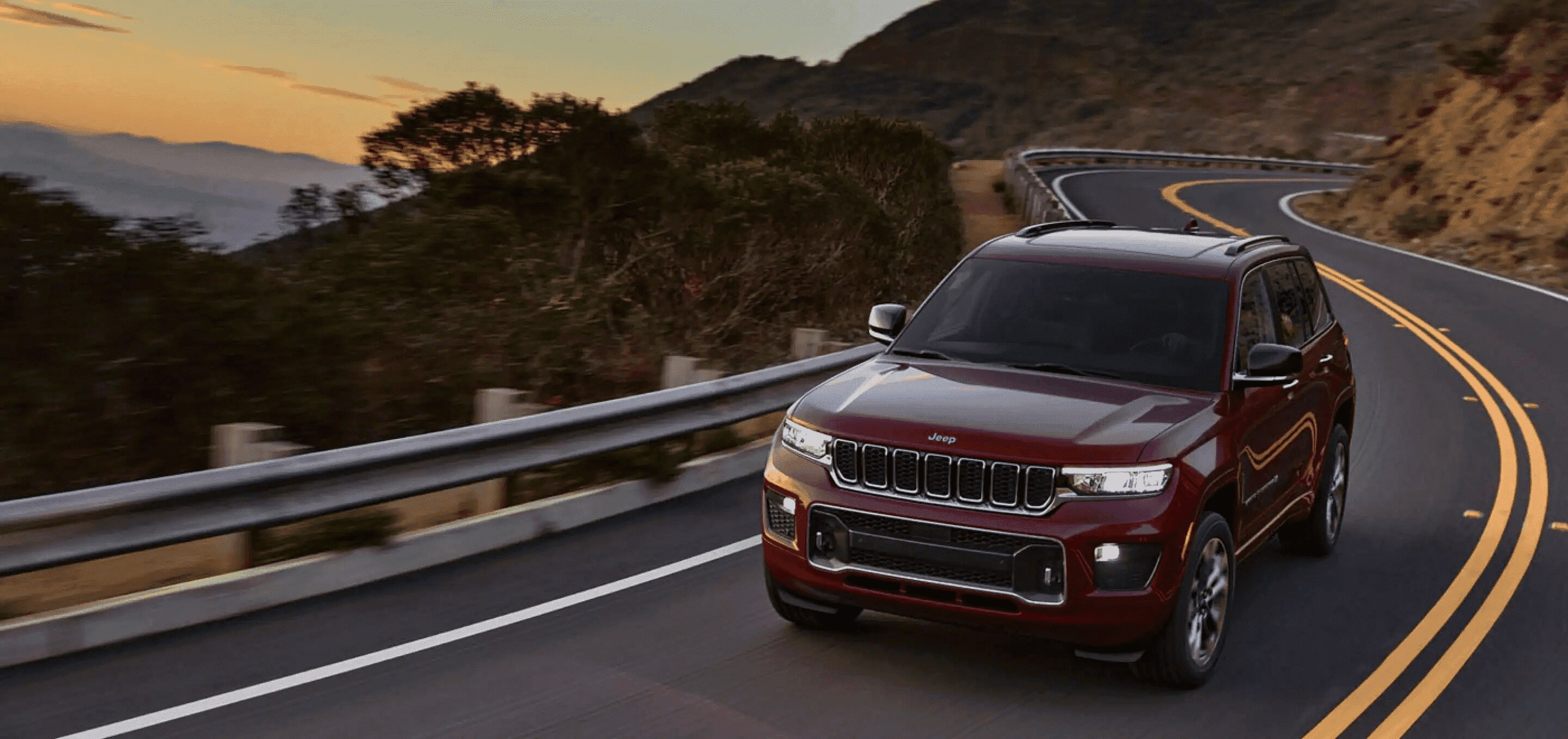 2022-Grand-Cherokee-Red.png