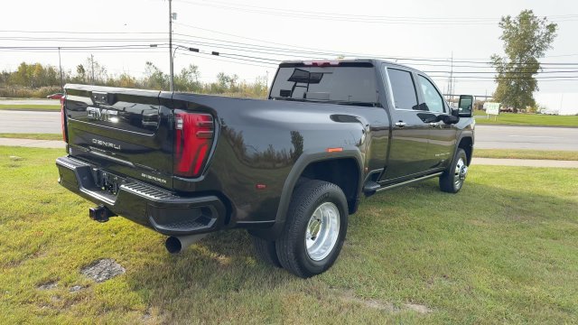 2026 GMC Sierra 3500HD Denali Ultimate - Photo 8