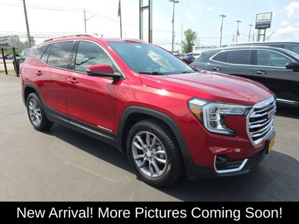 Used 2022 GMC Terrain SLT SUV