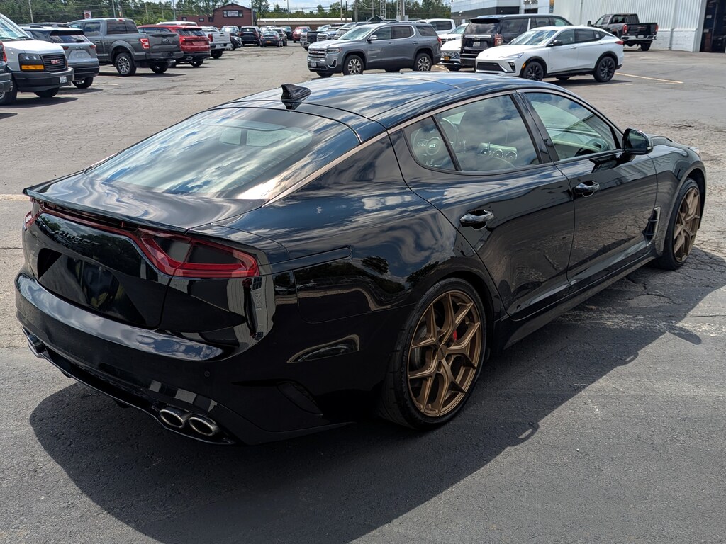 Used 2021 Kia Stinger GT2 Sedan