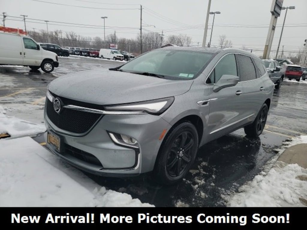 Used 2024 Buick Enclave Essence SUV