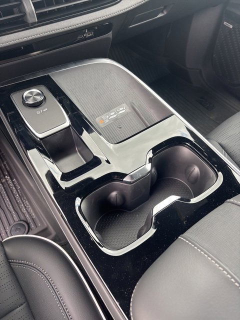2025 Buick Enclave Sport Touring photo 3