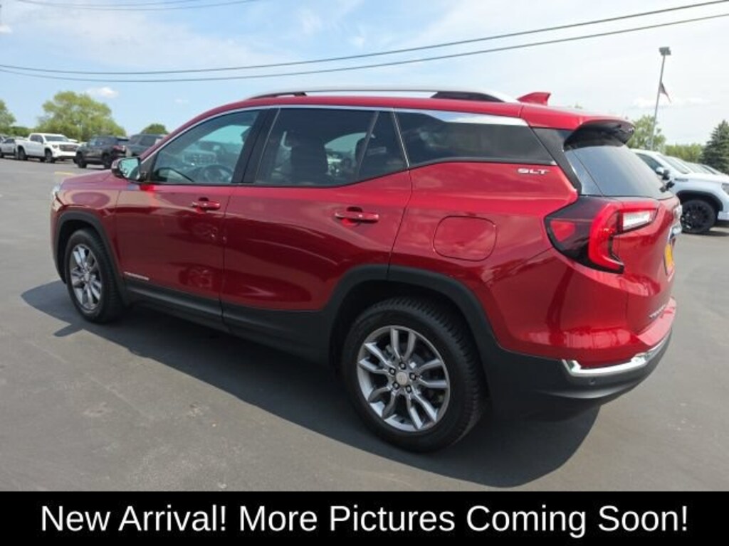 Used 2022 GMC Terrain SLT SUV