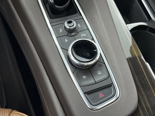 2024 Cadillac Escalade Sport - Photo 18