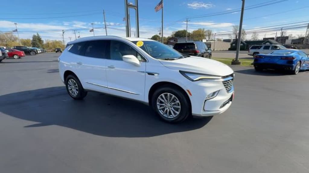 Used 2023 Buick Enclave Essence SUV