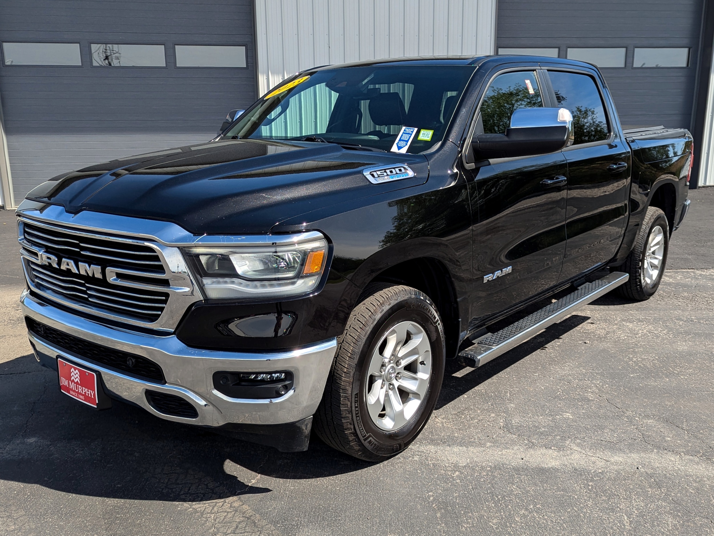 2023 RAM 1500 Laramie 4x4 Crew Cab 5'7's photo