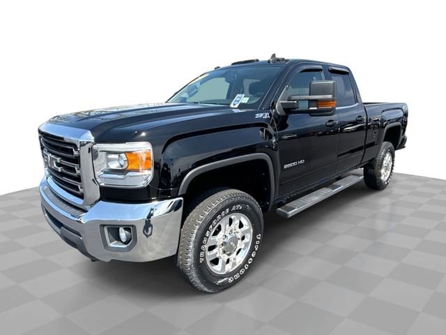2015 GMC Sierra 4WD Double Cab Short Box SLE's photo