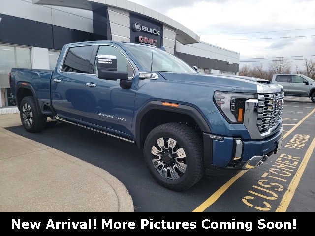 2025 GMC Sierra 2500HD Denali's photo