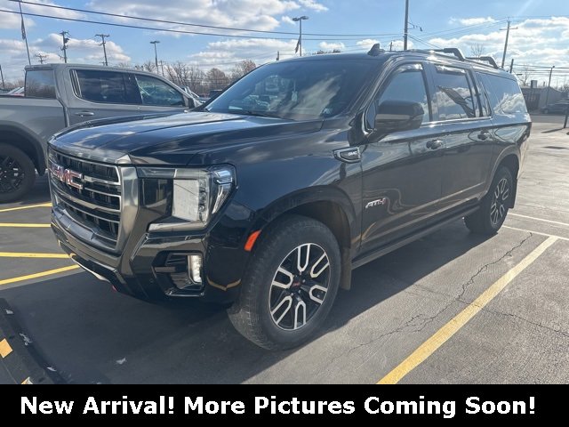2023 GMC Yukon XL AT4's photo