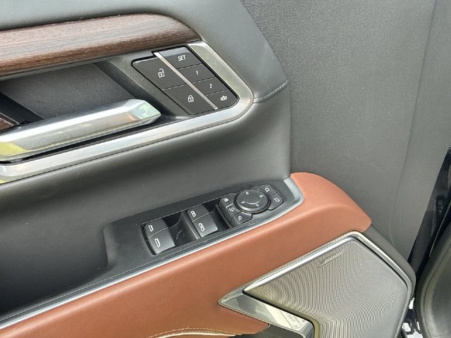 2026 GMC Sierra 3500HD Denali Ultimate - Photo 23