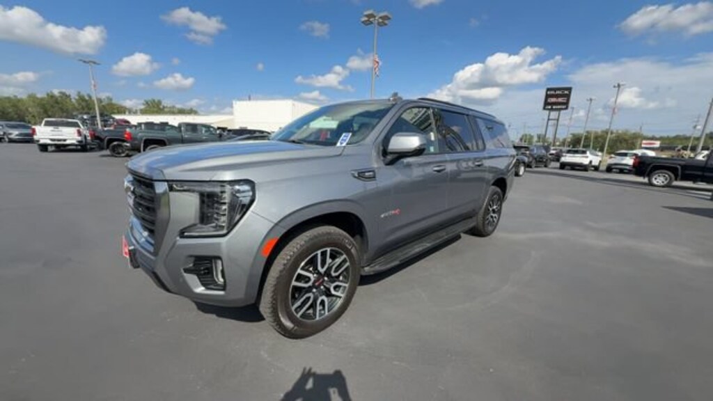 Used 2022 GMC Yukon XL AT4 SUV