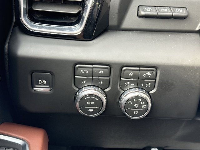 2026 GMC Sierra 3500HD Denali Ultimate - Photo 17