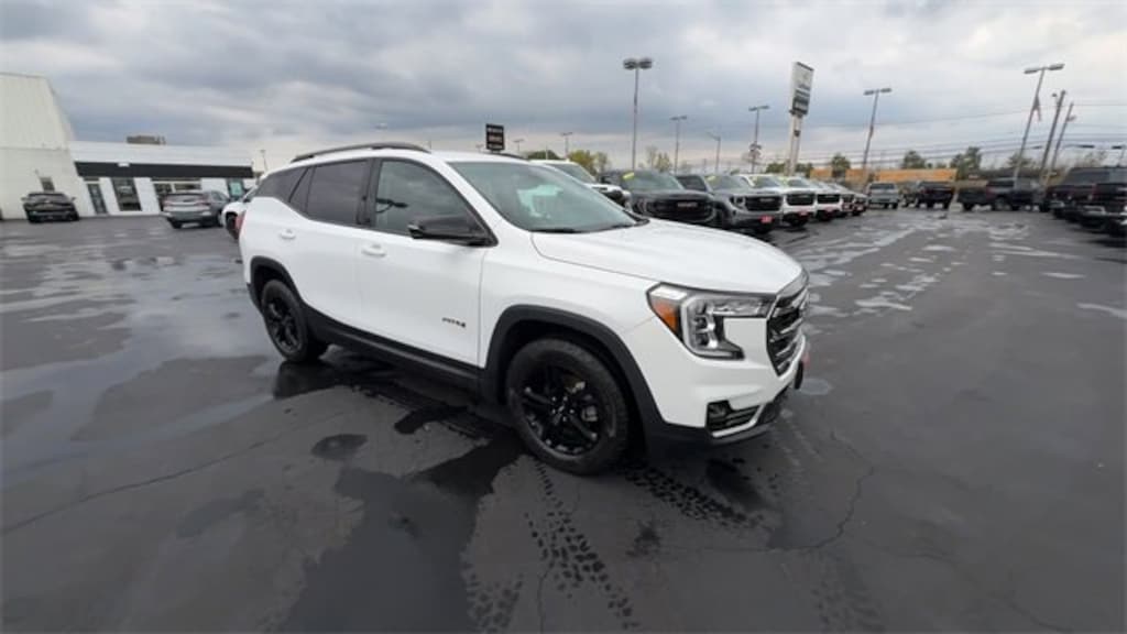 Used 2023 GMC Terrain AT4 SUV