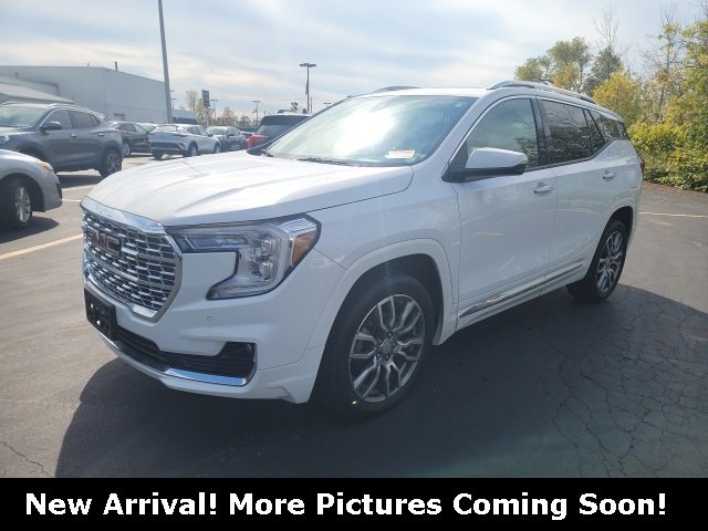 2022 Gmc Terrain Denali photo 3