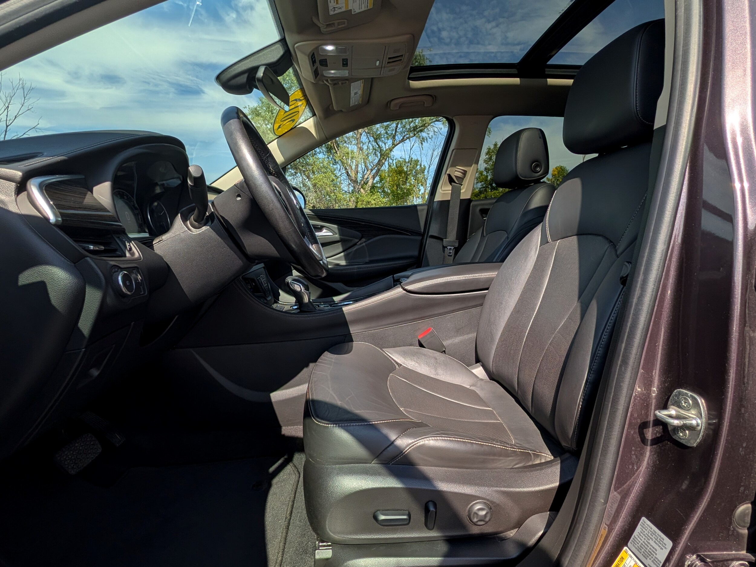2018 Buick Envision Premium photo 2
