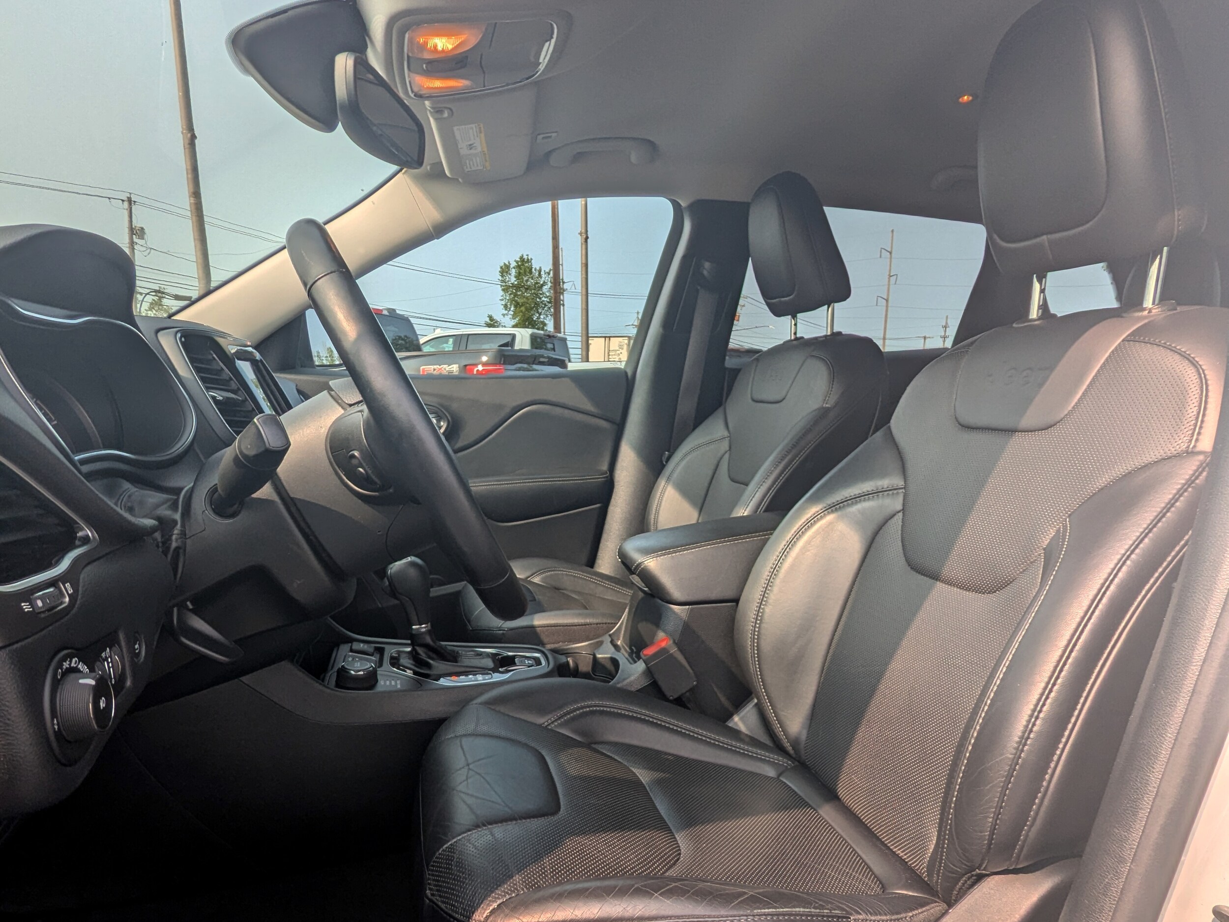 Used 2019 Jeep Cherokee Limited with VIN 1C4PJMDX6KD418083 for sale in Depew, NY