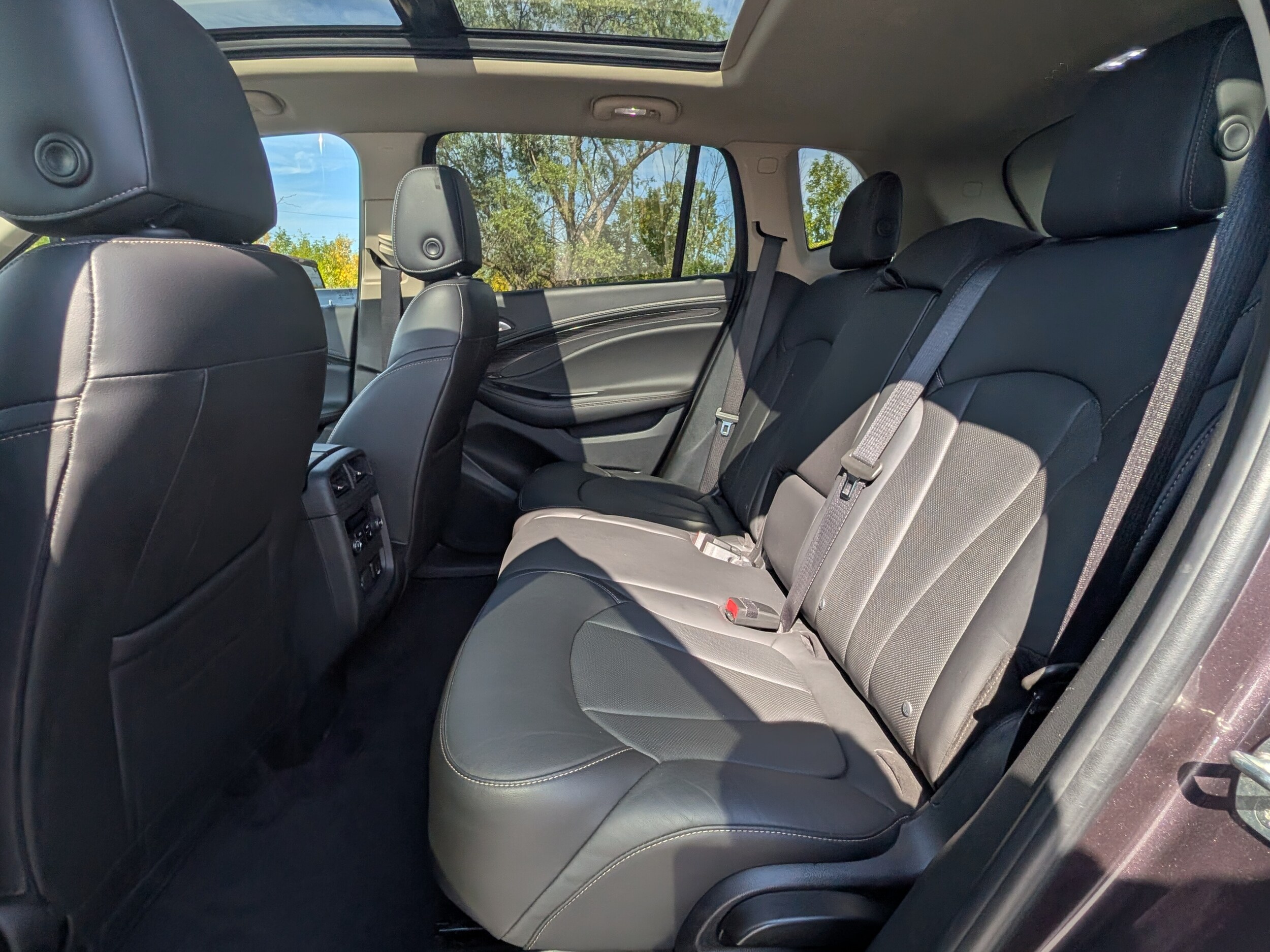 2018 Buick Envision Premium photo 3