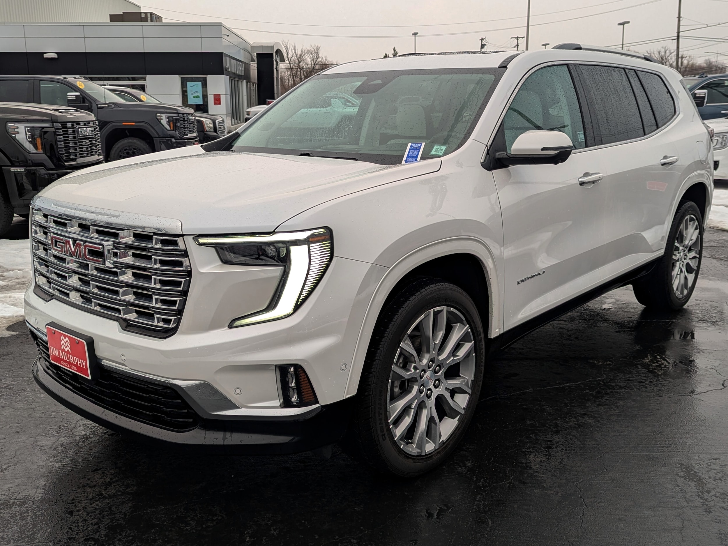 2025 GMC Acadia Denali's photo
