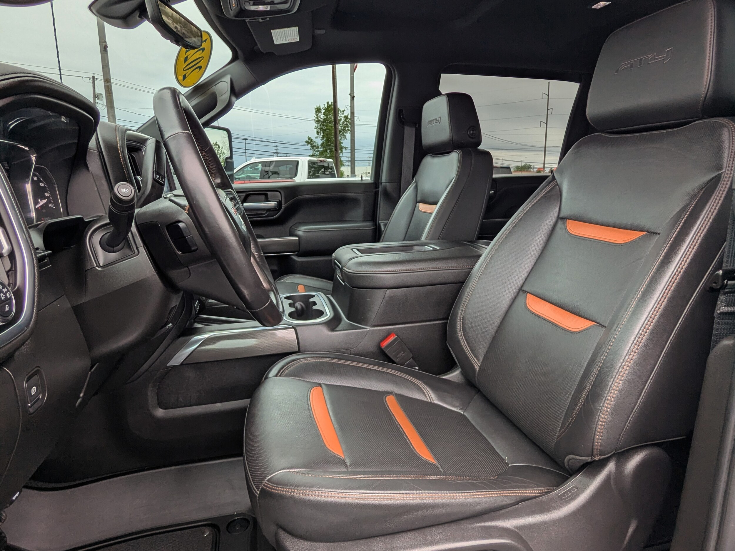 2021 Gmc Sierra 2500 HD AT4 photo 2