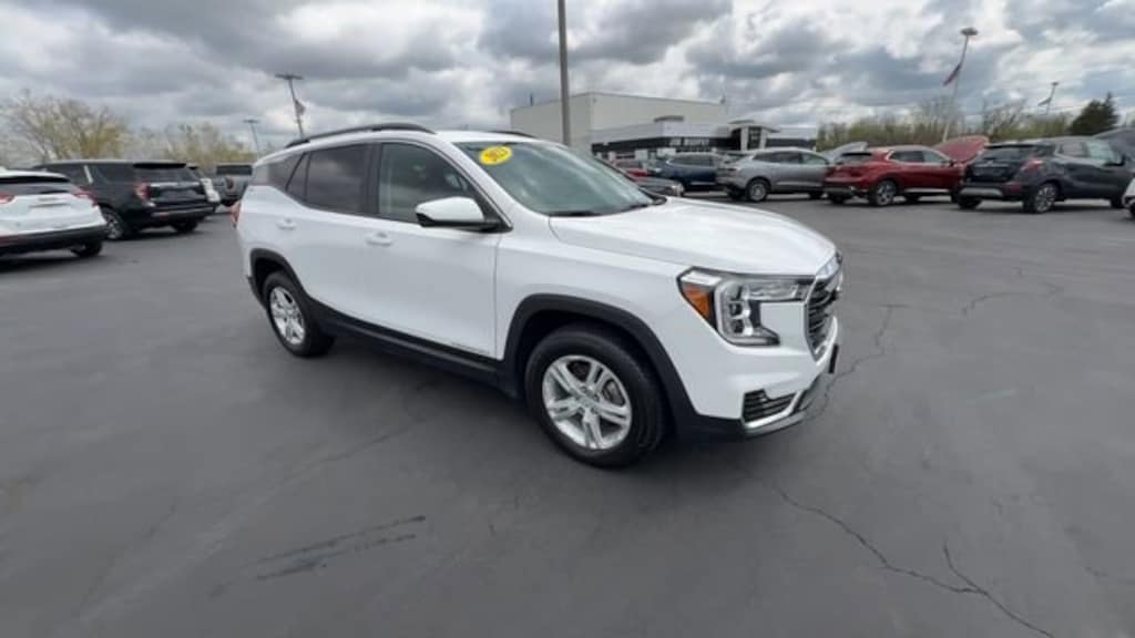 Used 2023 GMC Terrain SLE SUV