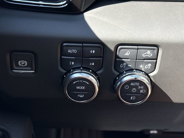 2024 GMC Sierra 1500 AT4 - Photo 17