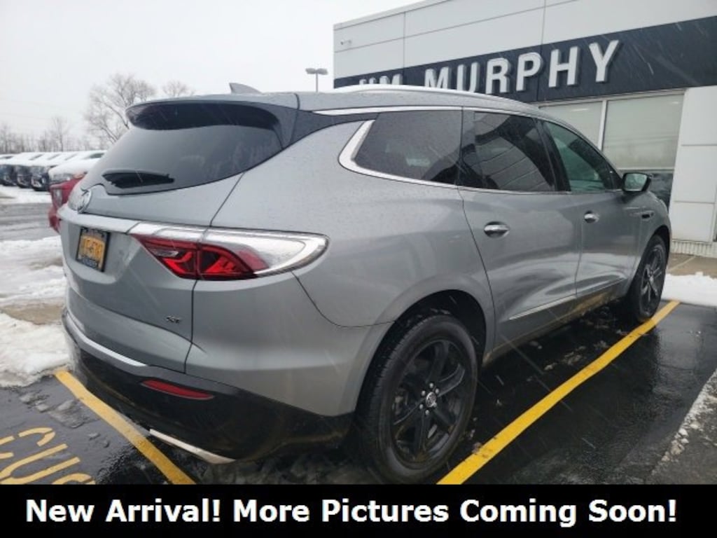 Used 2024 Buick Enclave Essence SUV