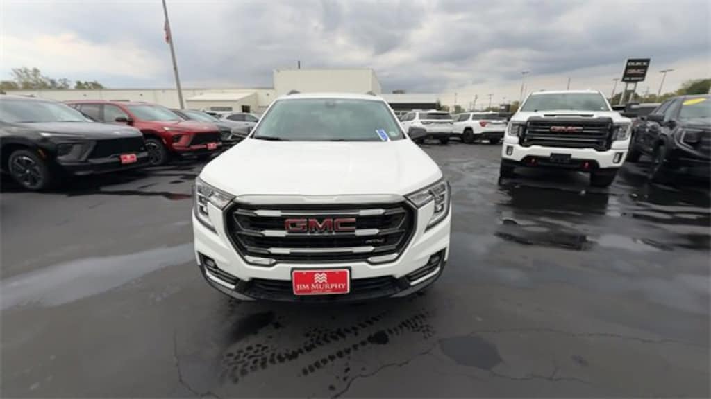 Used 2023 GMC Terrain AT4 SUV