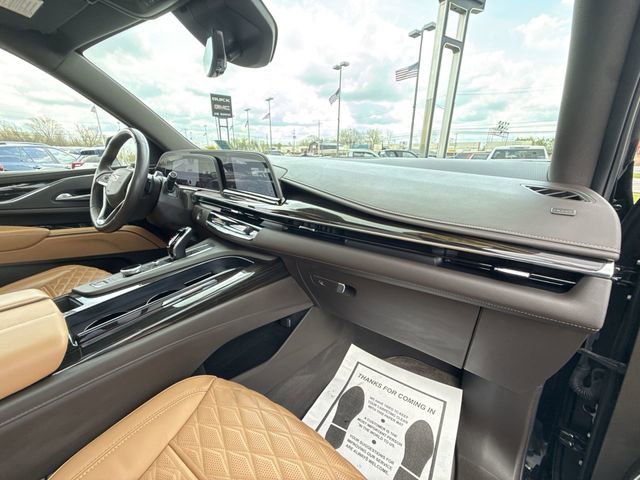 2024 Cadillac Escalade Sport - Photo 30
