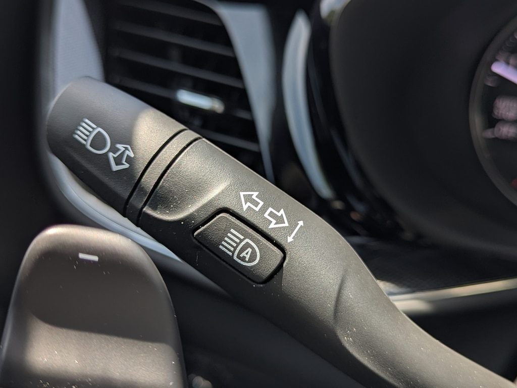 Used 2023 Buick Envision Essence SUV