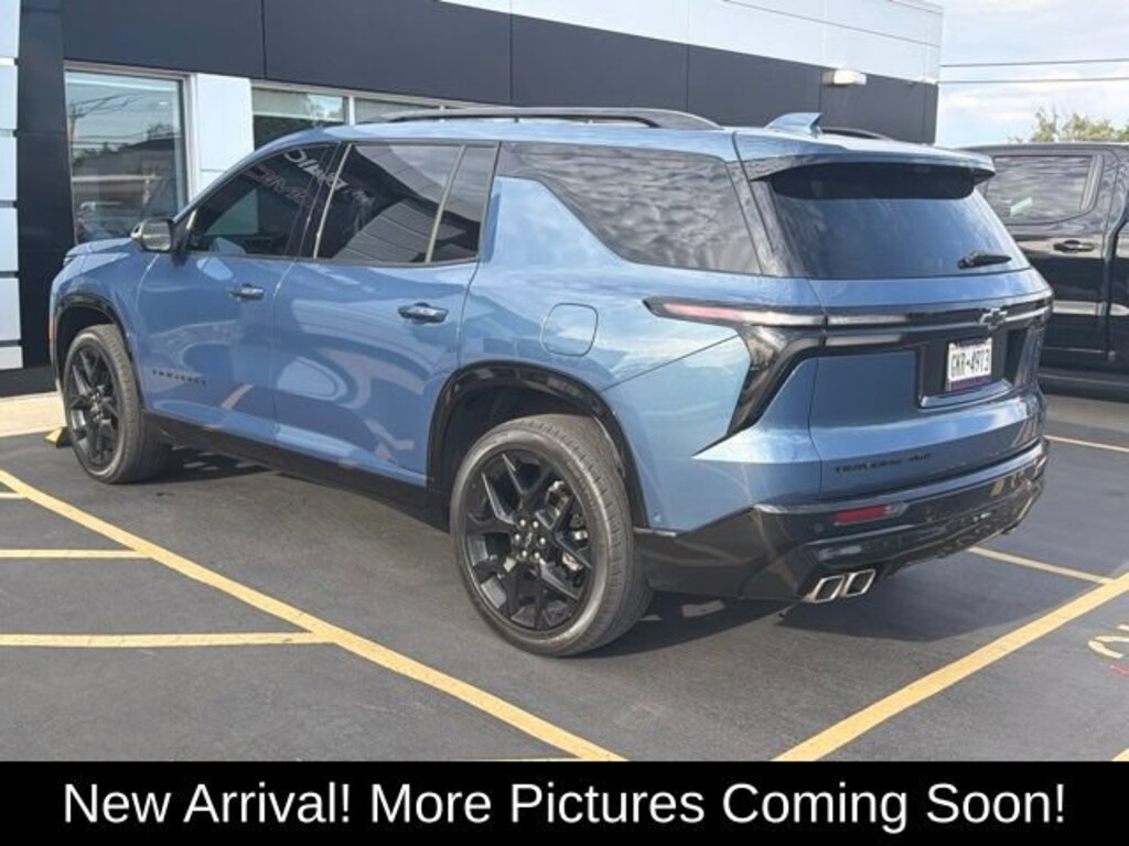 Used 2024 Chevrolet Traverse RS SUV