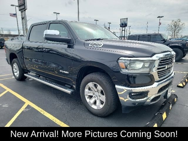 2023 RAM 1500 Laramie 4x4 Crew Cab 5'7's photo