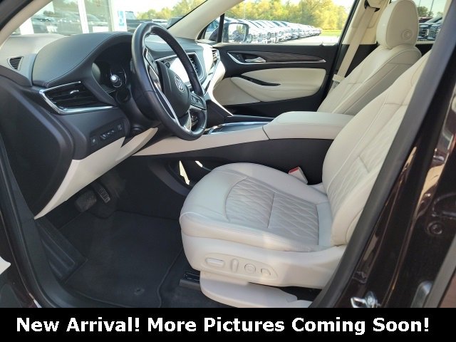 2023 Buick Enclave Avenir photo 2