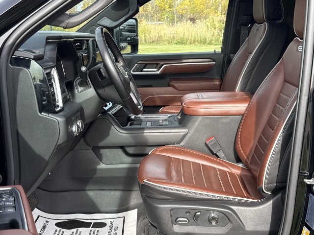 2026 GMC Sierra 3500HD Denali Ultimate - Photo 19