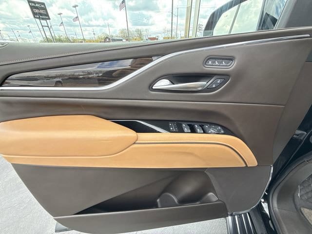 2024 Cadillac Escalade Sport - Photo 23