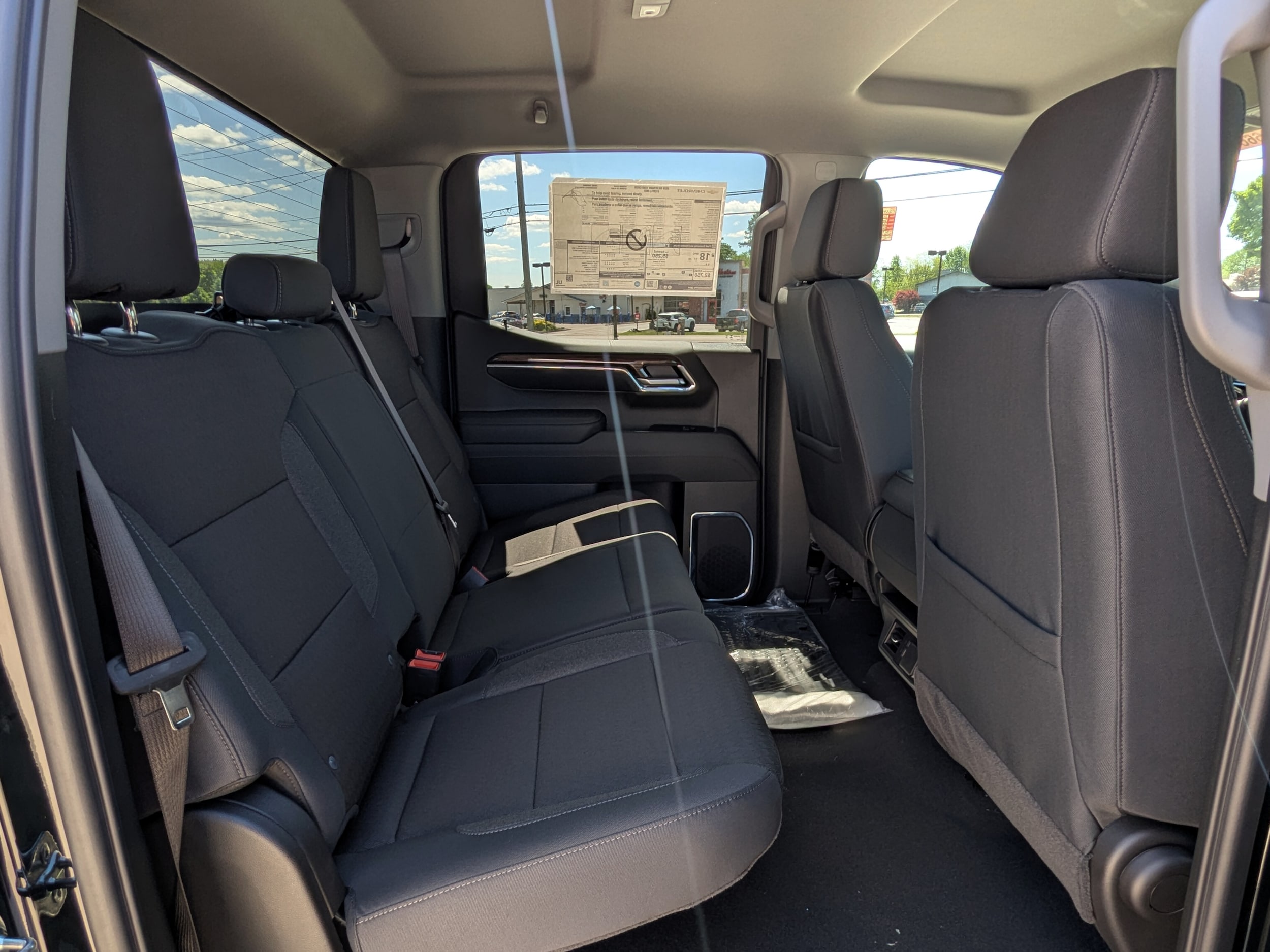 2026 Chevrolet Silverado 1500 LT - Photo 10