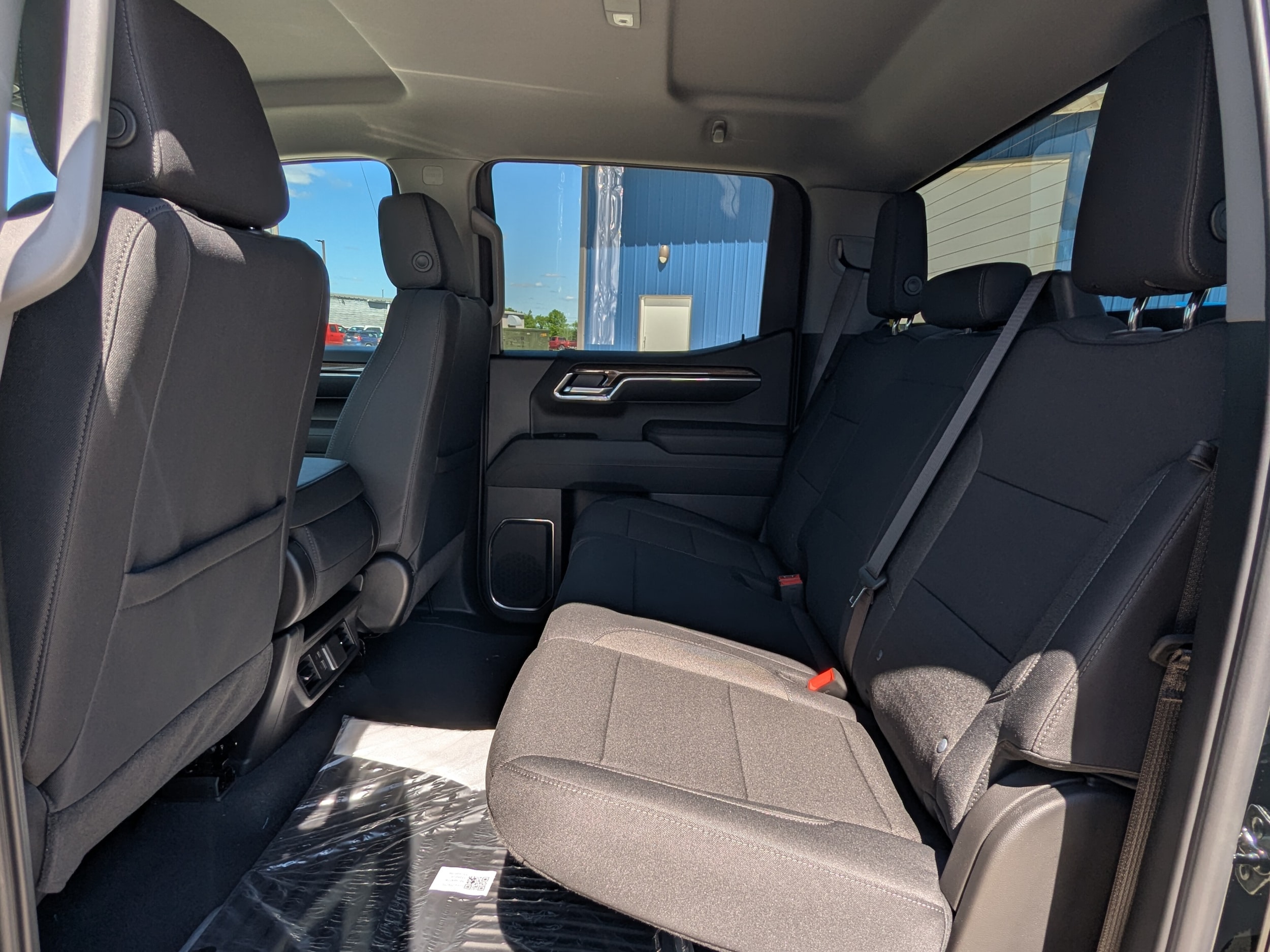 2026 Chevrolet Silverado 1500 LT - Photo 9