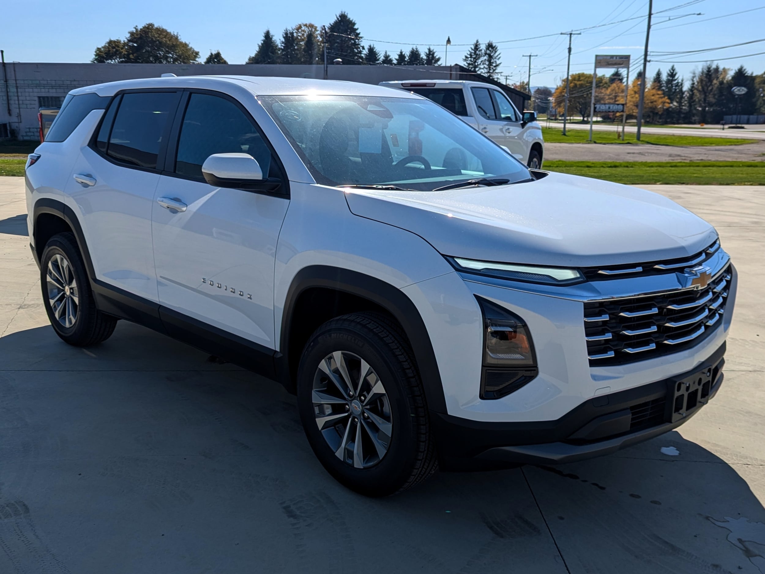 2027 Chevrolet Equinox LT - Photo 7