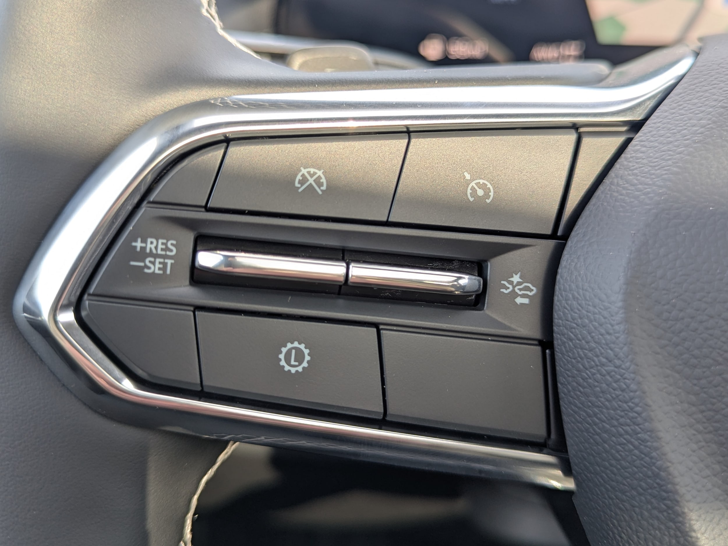 2027 Chevrolet Traverse LT - Photo 19