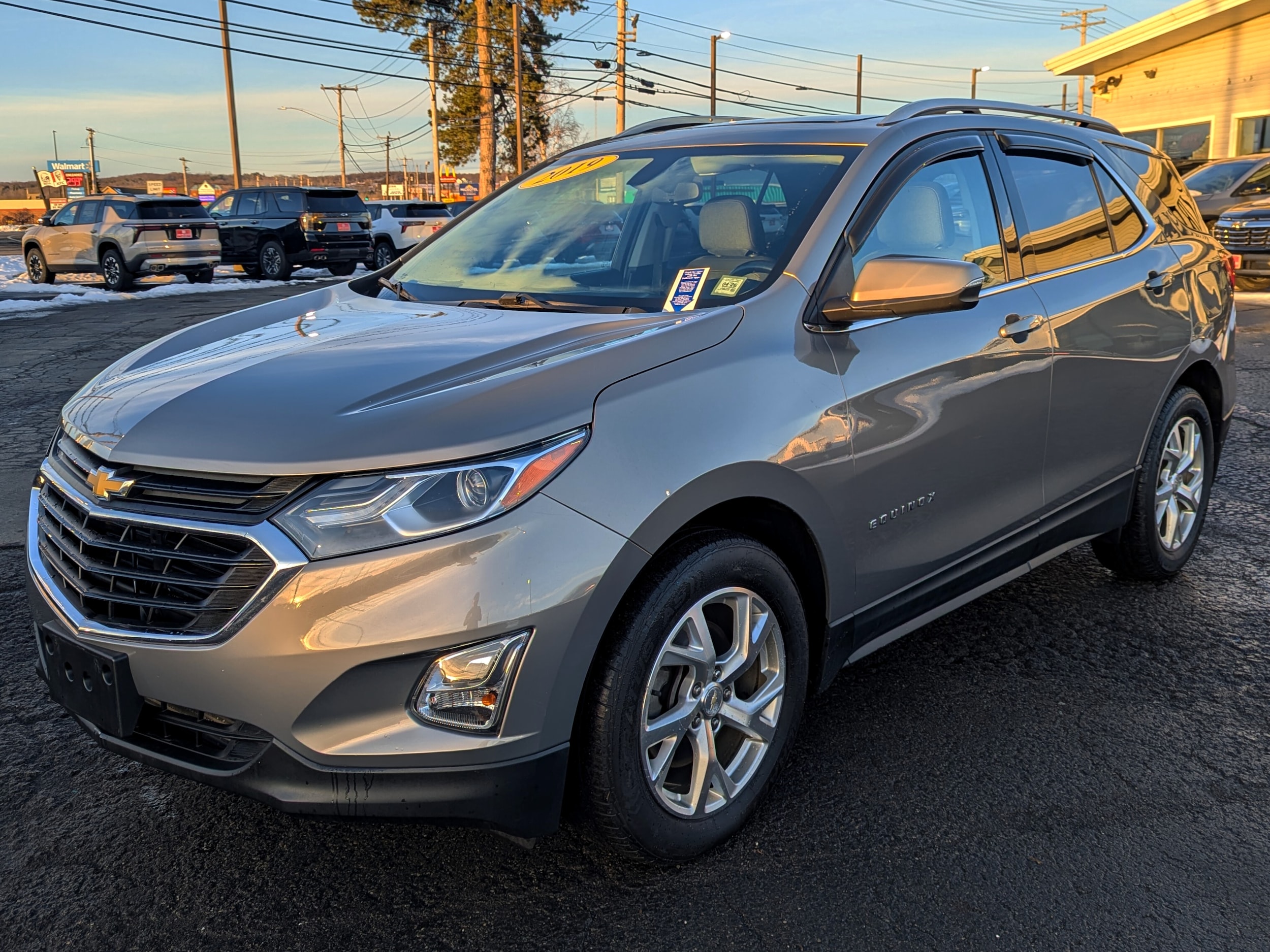 2019 Chevrolet Equinox LT's photo