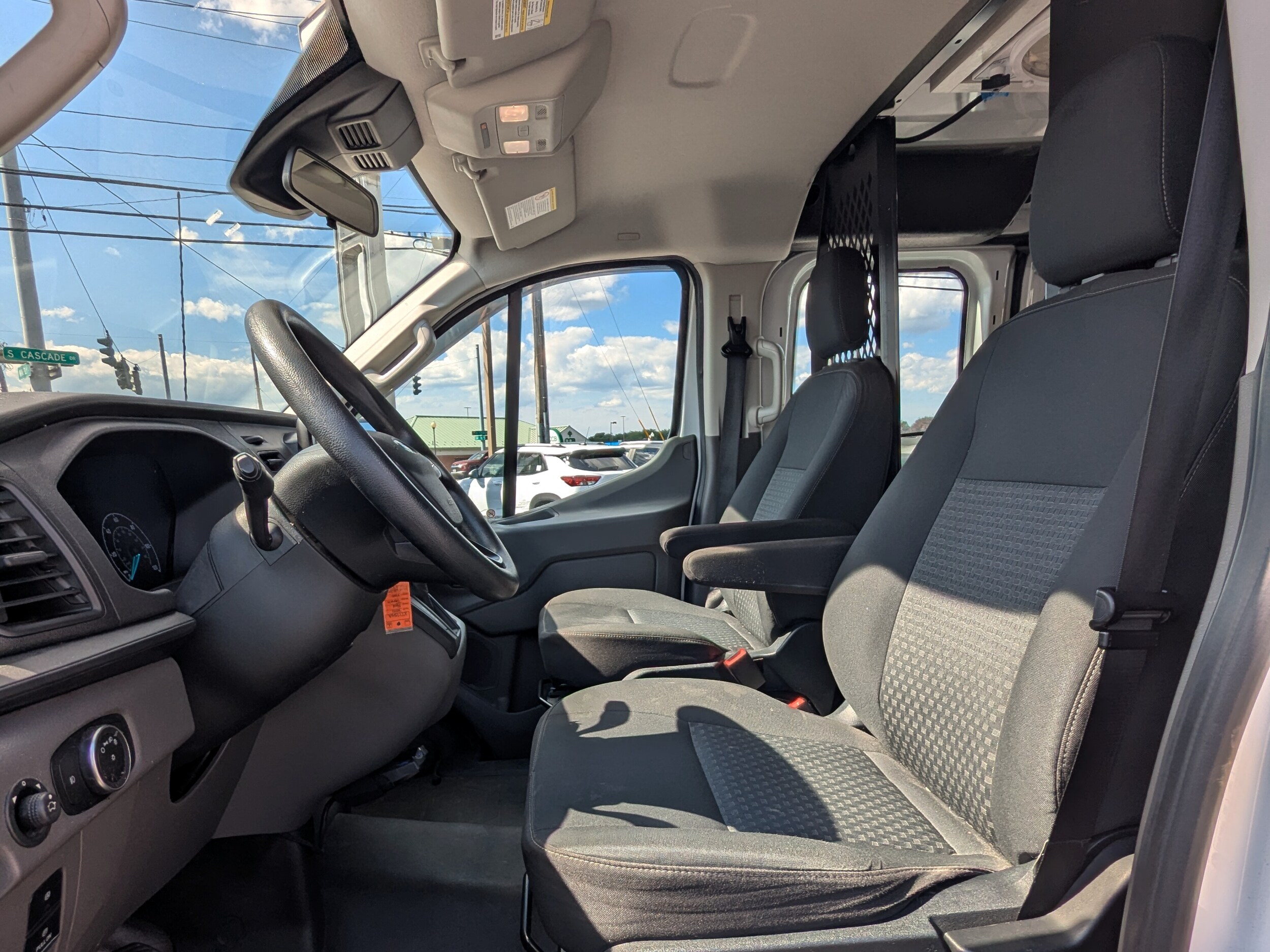 2021 Ford Transit photo 2