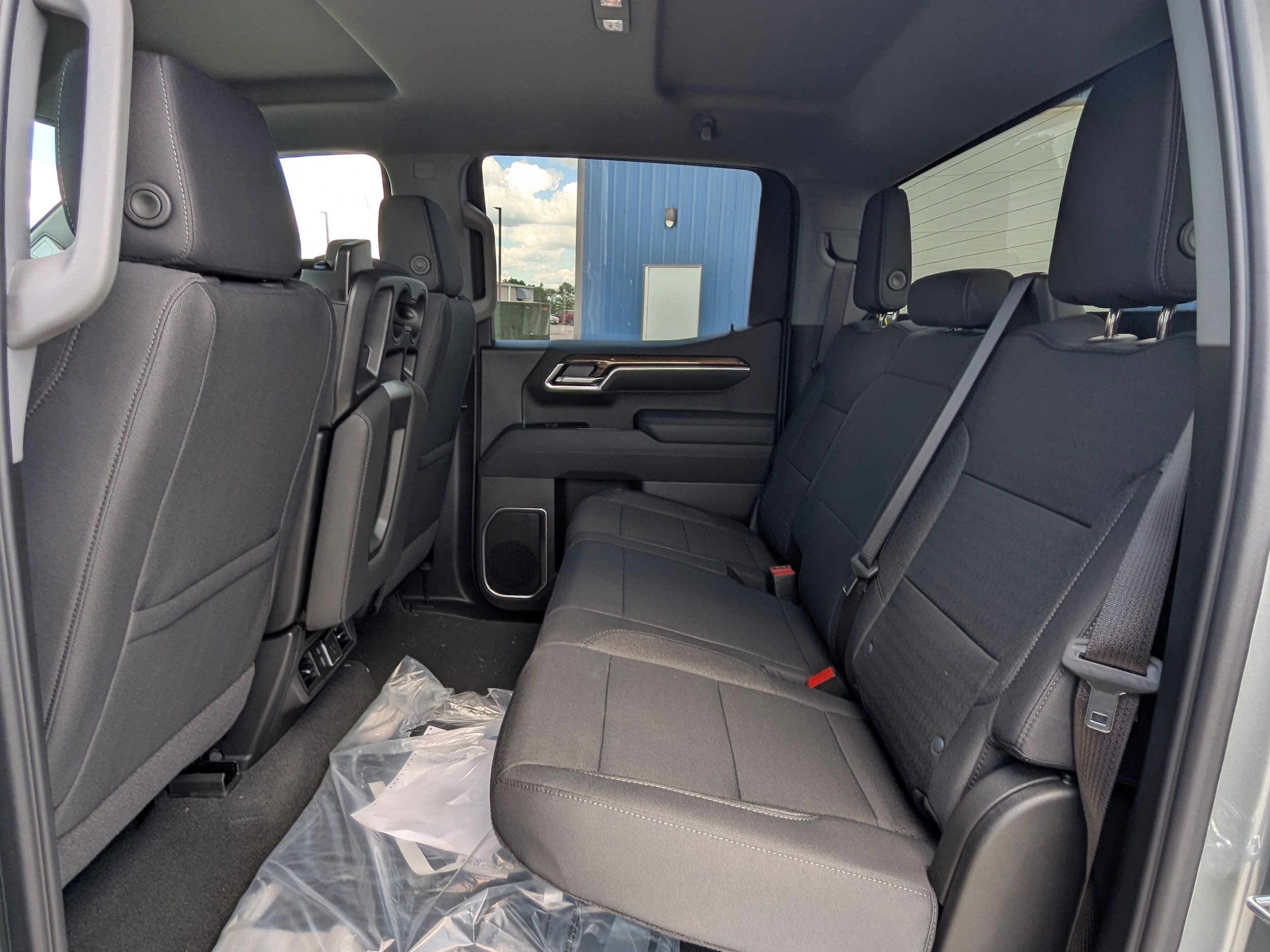 2026 Chevrolet Silverado 1500 LT - Photo 9