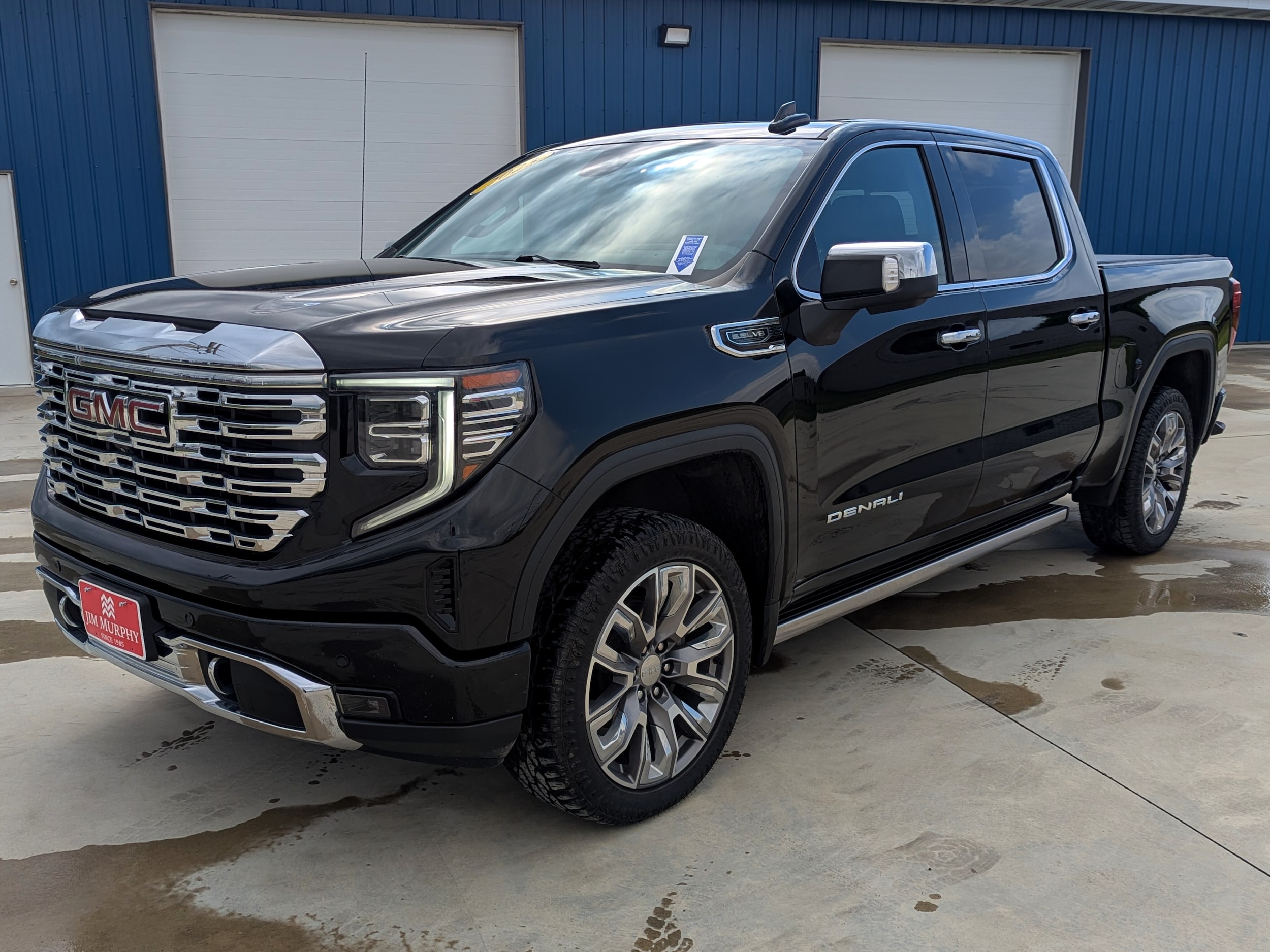 2023 GMC Sierra 4WD Crew Cab Short Box Denali's photo