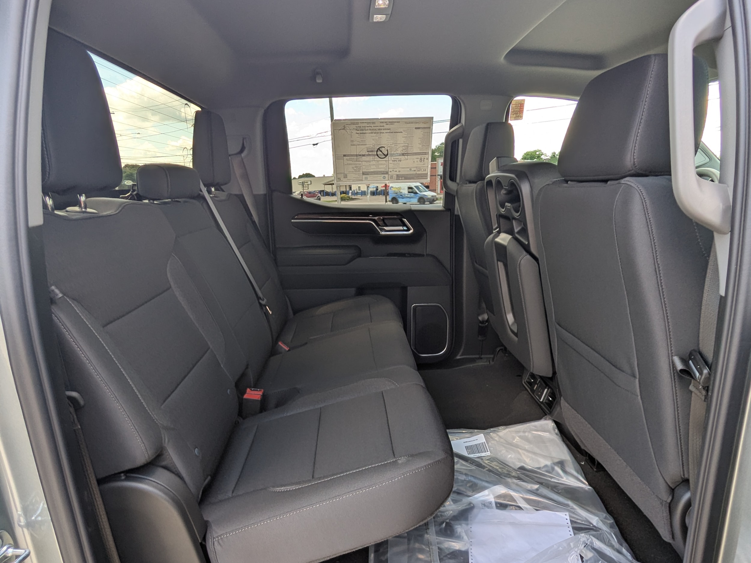 2026 Chevrolet Silverado 1500 LT - Photo 10
