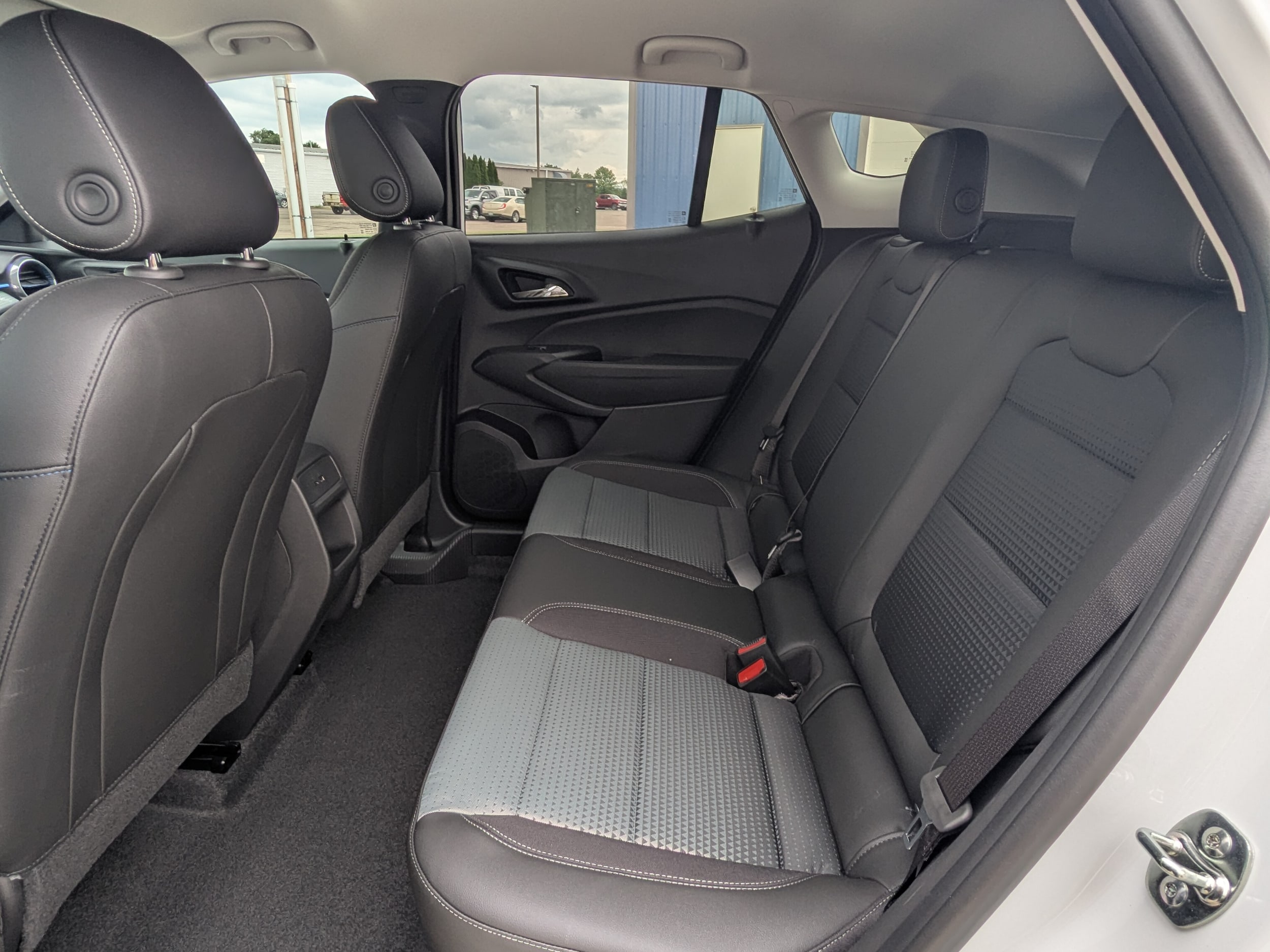 2026 Chevrolet Trax LT - Photo 9