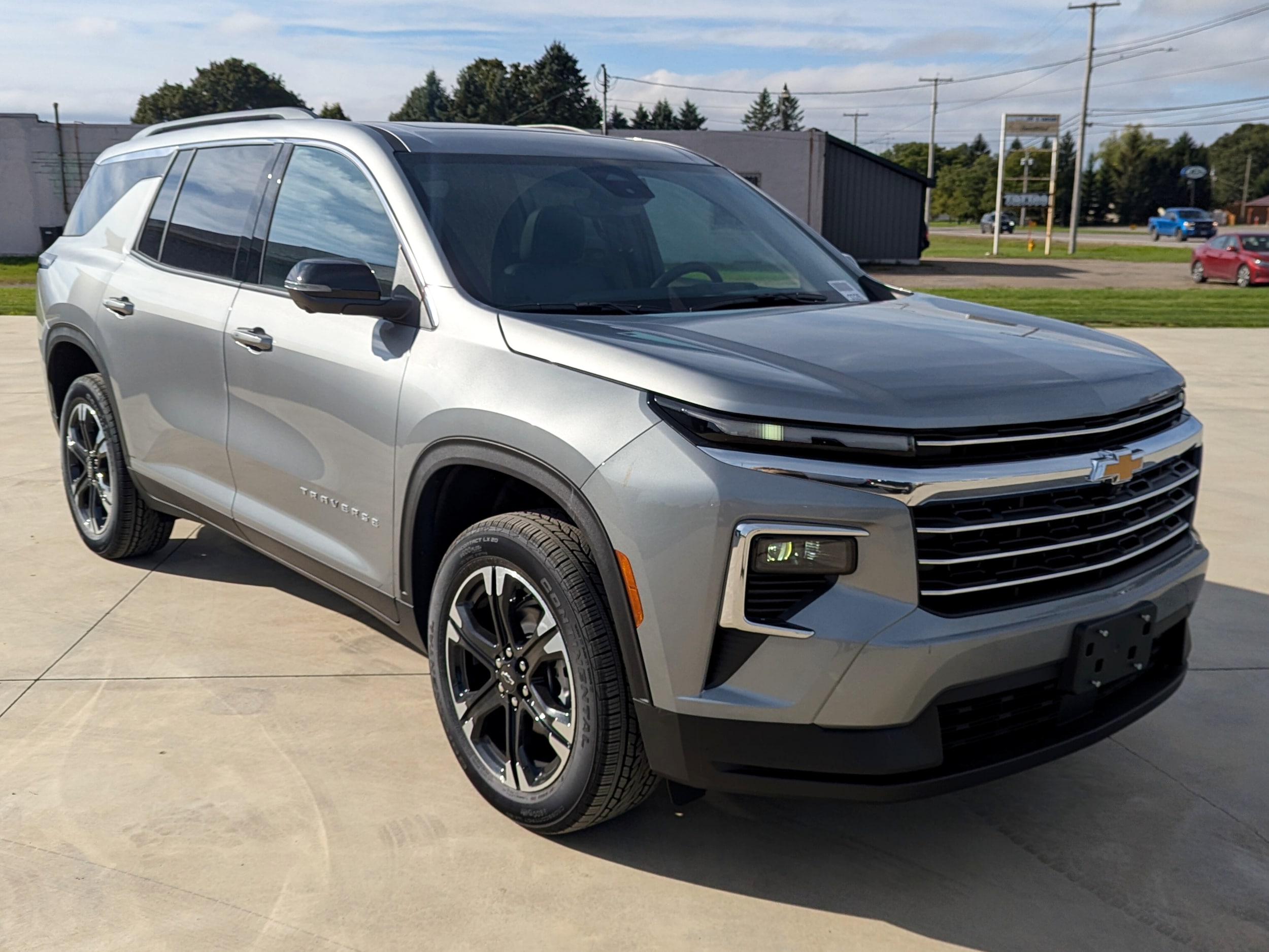 2027 Chevrolet Traverse LT - Photo 7
